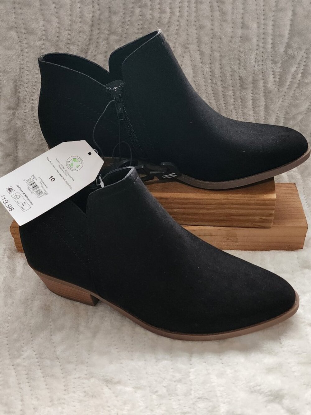 Time and Tru, Ladies Ankle Boot, Size 10, NEW with tags